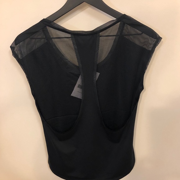 NWT Fabletics Vanessa Top - Picture 4 of 7